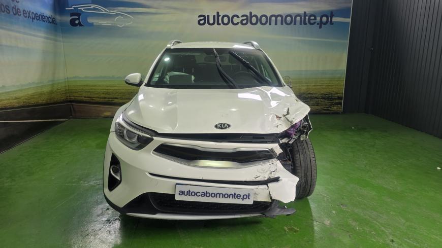 Kia Stonic 1.6 CRDI  - Auto Cabomonte Compra e Venda de Salvados