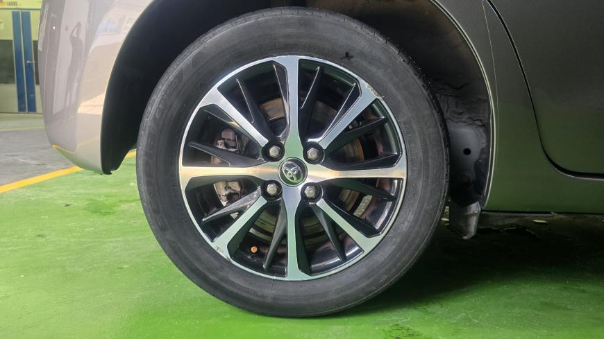 Toyota Yaris 1.5 HDF - Auto Cabomonte Compra e Venda de Salvados