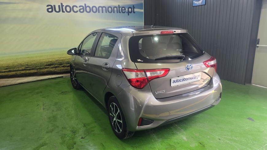 Toyota Yaris 1.5 HDF - Auto Cabomonte Compra e Venda de Salvados