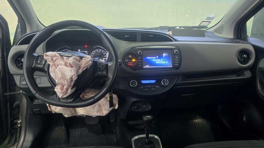 Toyota Yaris 1.5 HDF - Auto Cabomonte Compra e Venda de Salvados