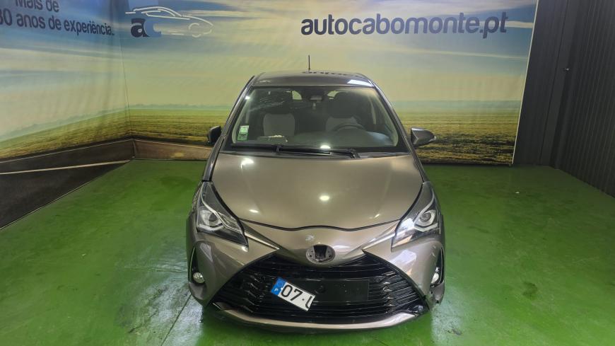 Toyota Yaris 1.5 HDF - Auto Cabomonte Compra e Venda de Salvados