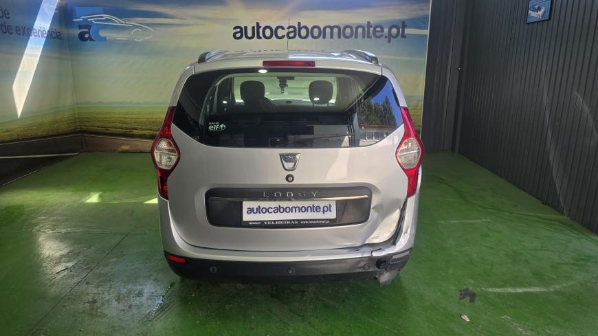 Dacia Lodgy 1.5 DCI Confort + 7 Lugares - Auto Cabomonte Compra e Venda de Salvados