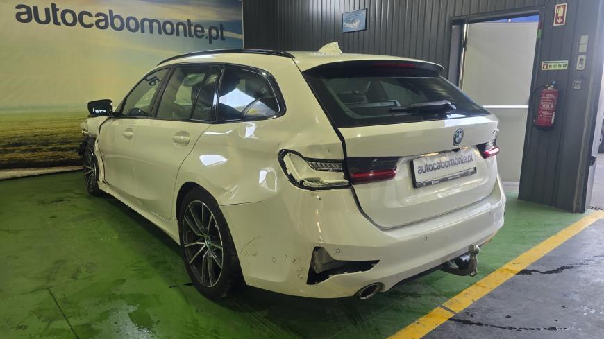 BMW 330e Plug-IN - Auto Cabomonte Compra e Venda de Salvados