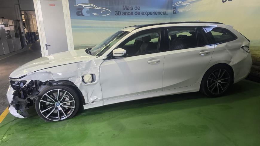 BMW 330e Plug-IN - Auto Cabomonte Compra e Venda de Salvados