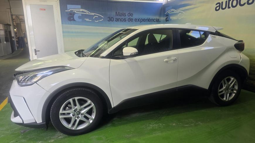 Toyota CH-R 1.8 HSD  - Auto Cabomonte Compra e Venda de Salvados