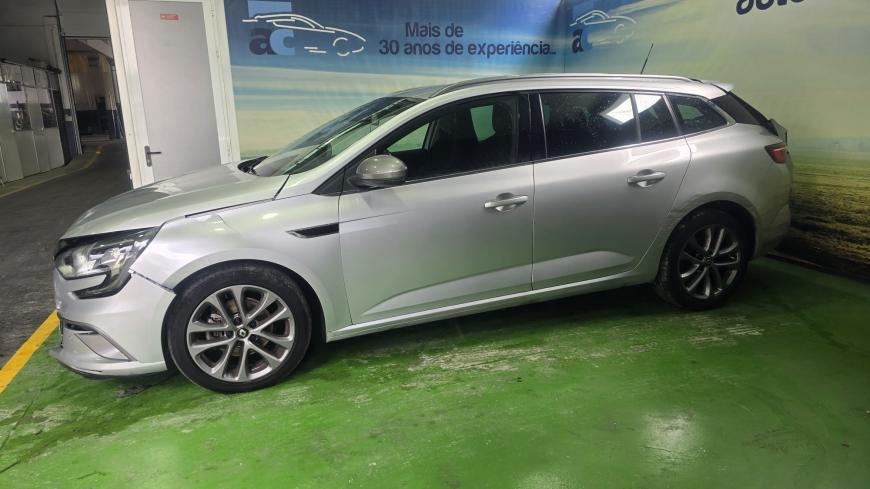Renault Mégane ST 1.5 DCI GT-Line - Auto Cabomonte Compra e Venda de Salvados