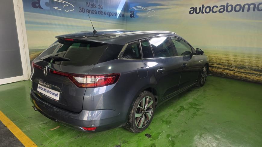 Renault Megane ST TCE Bose Edition - Auto Cabomonte Compra e Venda de Salvados