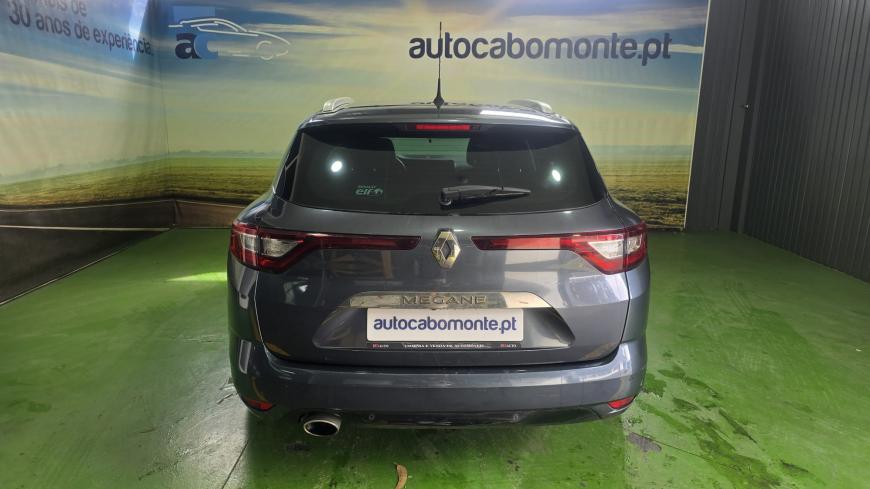 Renault Megane ST TCE Bose Edition - Auto Cabomonte Compra e Venda de Salvados