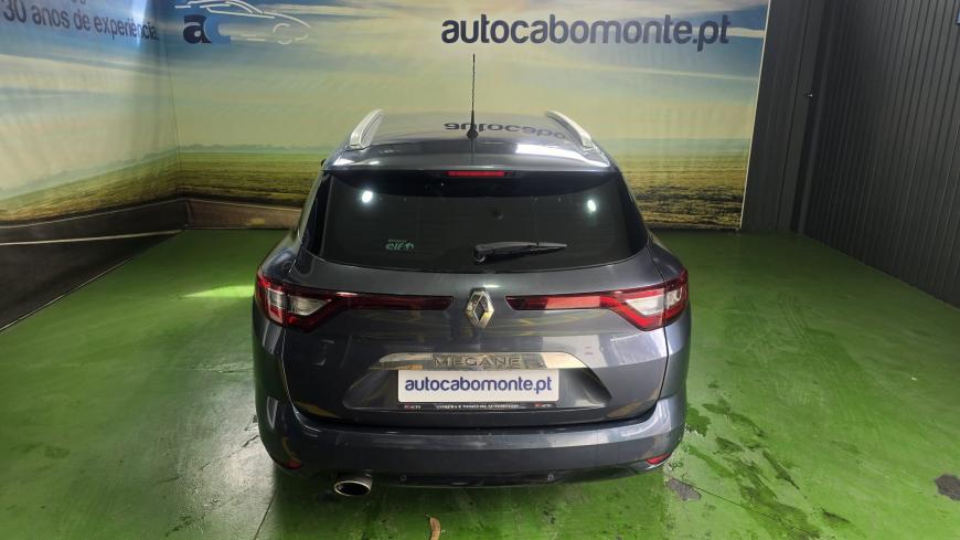 Renault Megane ST TCE Bose Edition - Auto Cabomonte Compra e Venda de Salvados