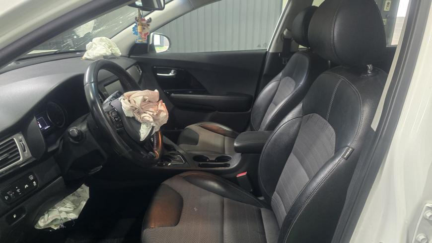 Kia Niro 1.6 GDI HEV - Auto Cabomonte Compra e Venda de Salvados