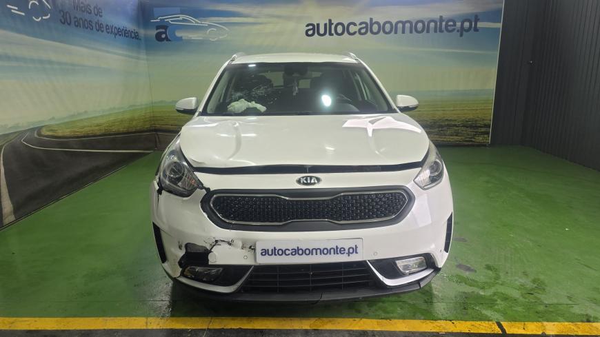 Kia Niro 1.6 GDI HEV - Auto Cabomonte Compra e Venda de Salvados