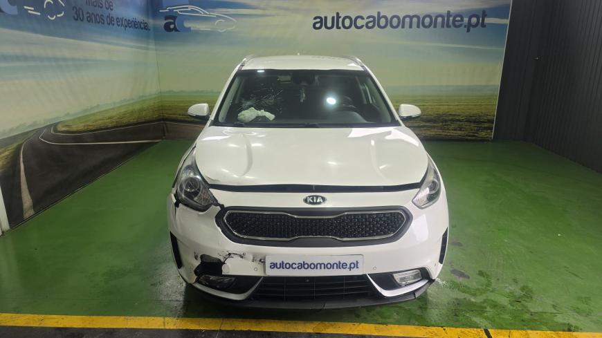 Kia Niro 1.6 GDI HEV - Auto Cabomonte Compra e Venda de Salvados