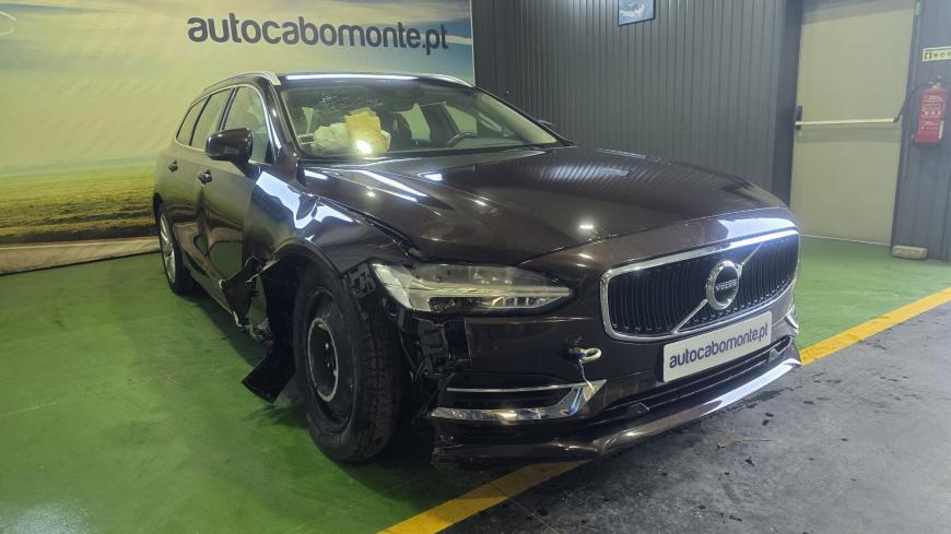 Volvo V90 T8 Twin Engine Plug-In  391CV - Auto Cabomonte Compra e Venda de Salvados