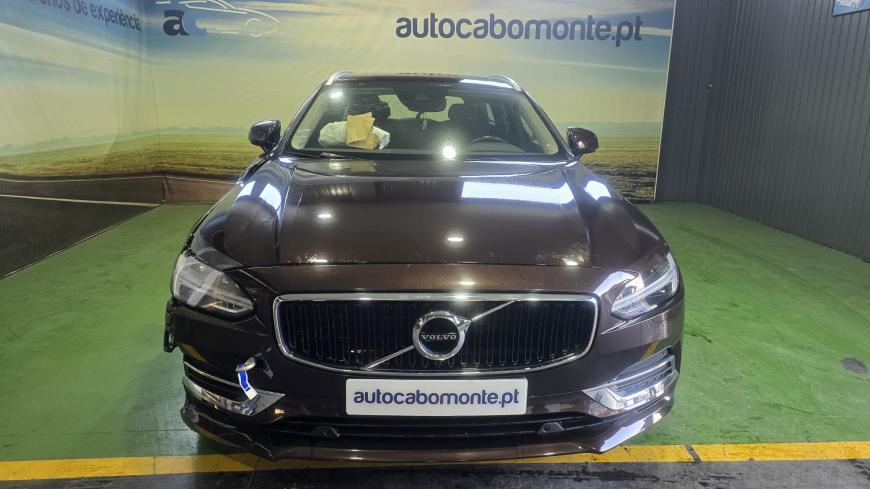 Volvo V90 T8 Twin Engine Plug-In  391CV - Auto Cabomonte Compra e Venda de Salvados