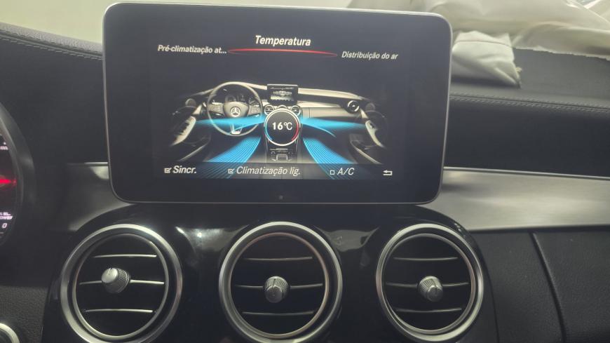 Mercedes - Benz C 300h AMG Line  Hibrido/Gasoleo - Auto Cabomonte Compra e Venda de Salvados