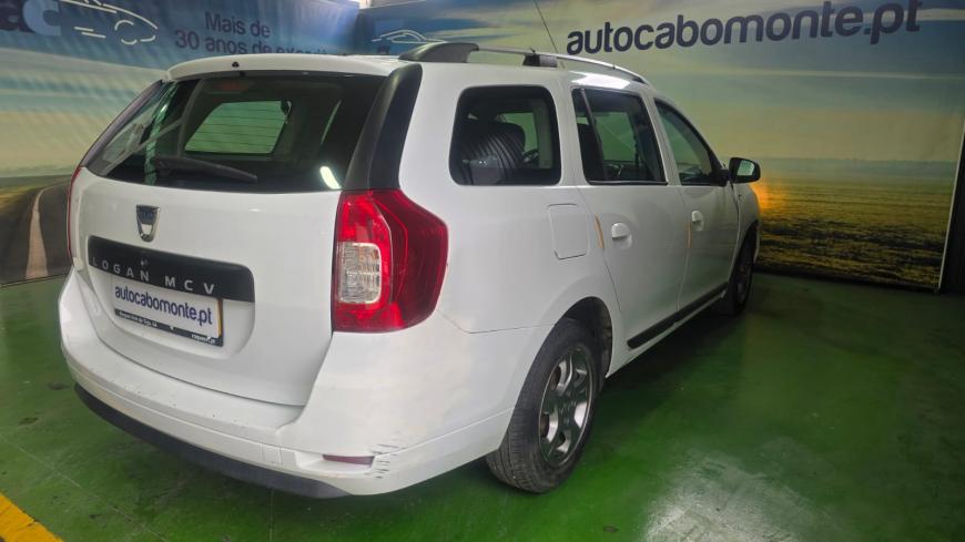 Dacia Logan MCV 0.9 Confort - Auto Cabomonte Compra e Venda de Salvados