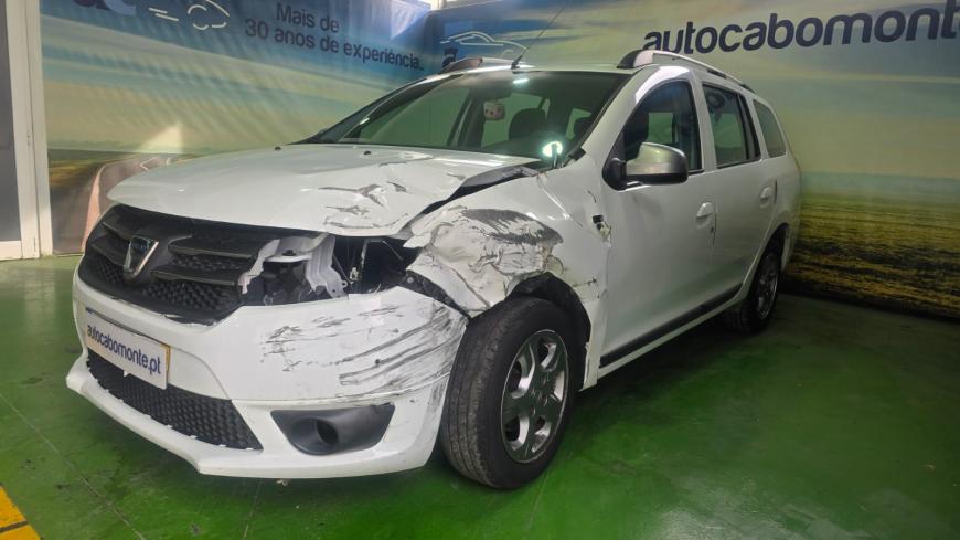 Dacia Logan MCV 0.9 Confort - Auto Cabomonte Compra e Venda de Salvados