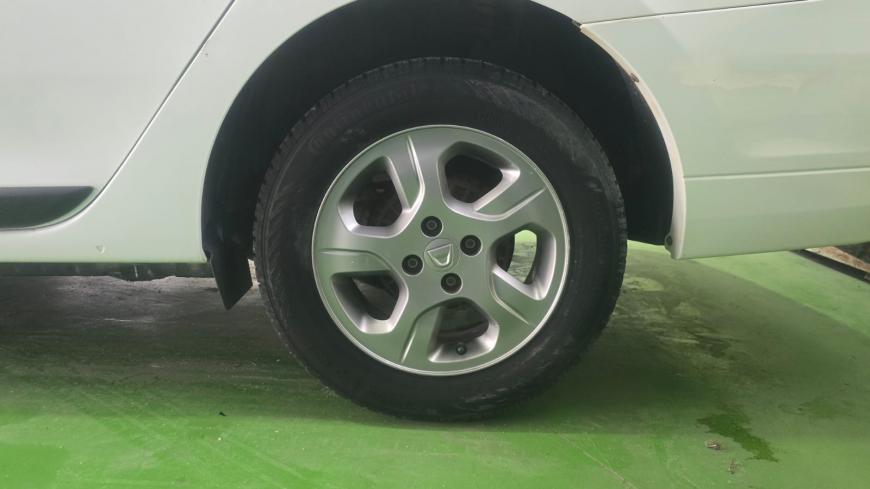 Dacia Logan MCV 0.9 Confort - Auto Cabomonte Compra e Venda de Salvados