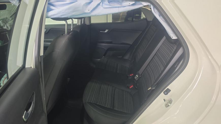 Kia Stonic 1.6 CRDI  - Auto Cabomonte Compra e Venda de Salvados